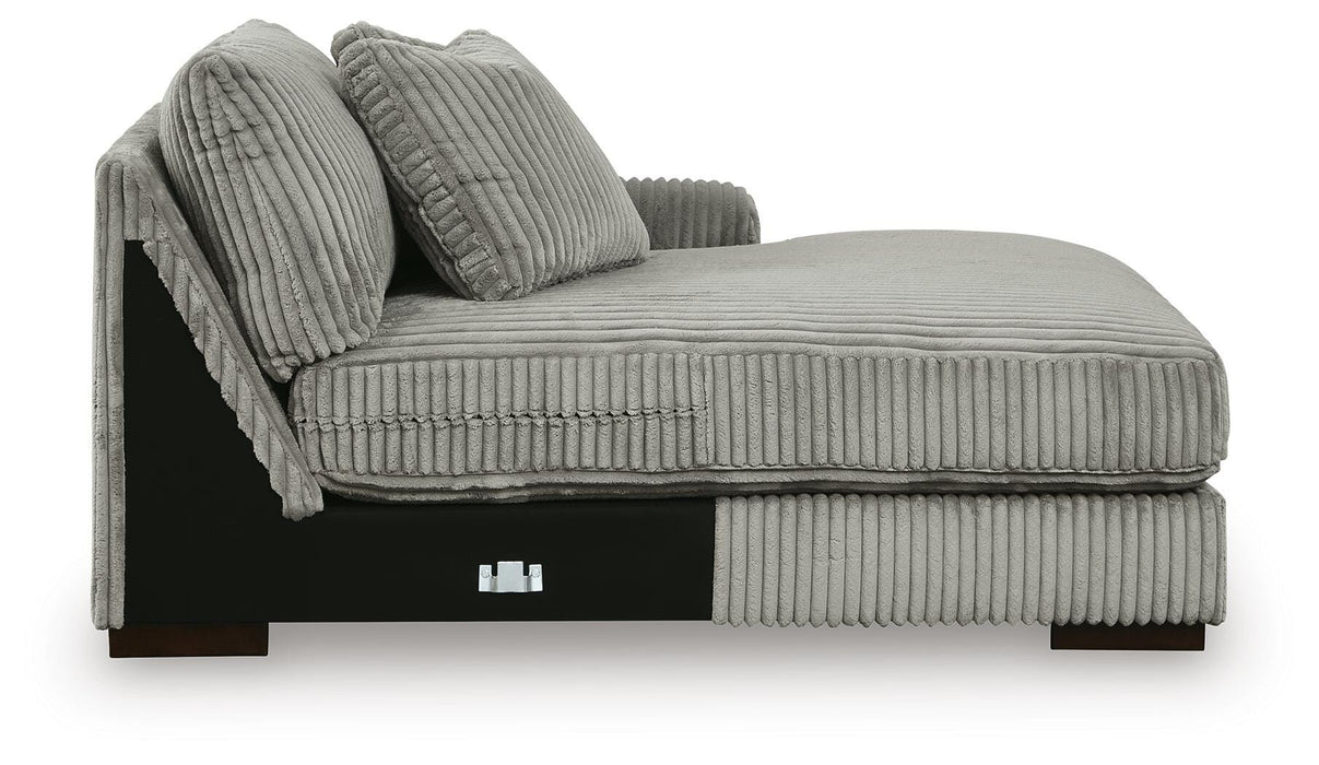 Lindyn Sectional with Chaise