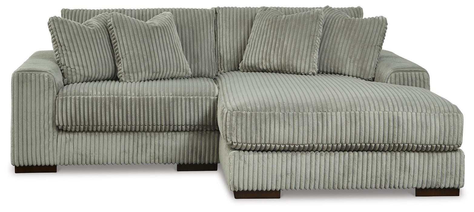 Lindyn Sectional with Chaise