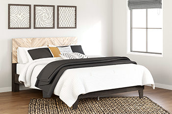 Piperton Panel Bed